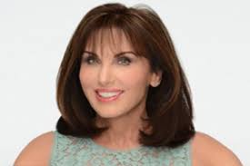 If you see only on robin mcgraw's age, then you will expect her to have a lot of wrinkles on her face which resulted from the aging sign that happens all over . Robin Mcgraw Plastic Surgery Before And After Photos Plastic Surgery Facts