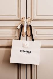 Chanel Shopping Bag Sfondi Vintage Sfondi Per Iphone Sfondi Per Ipod La nostra redazione si occupa di raccogliere le migliori immagini trovate online. pinterest