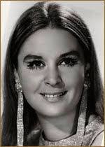 Elsa Daniel's Instagram, Twitter & Facebook