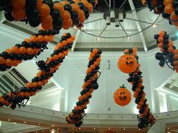 Halloween Decor For Meadow Lane Shopping Centre Magheraflet Northern Ireland Halloween Balloons Halloween Balloons Decorations Balloon Decorations