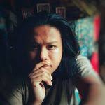 Kenneth Mraz's Instagram, Twitter & Facebook