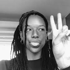 Eva Govan's Instagram, Twitter & Facebook