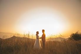 Entdecke rezepte, einrichtungsideen, stilinterpretationen und andere ideen zum ausprobieren. 15 Best Pre Wedding Photoshoot Ideas And Tips Photojaanic