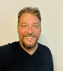 Korey Washington's Instagram, Twitter & Facebook