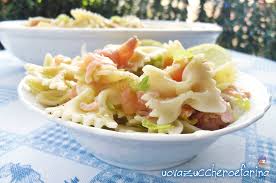 When i am eating it i feel like i am in italy having my usual friday night dinner. Pasta Fredda Al Salmone E Sedano Ricetta Facile Uovazuccheroefarina