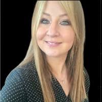 1800+ "Larissa (:" profiles