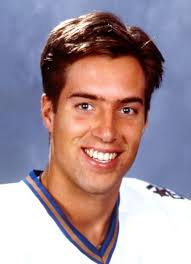 Player photos for the 1993-94 Laval Titan at hockeydb.com