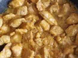 In quindici minuti i bocconcini sono pronti da portare in tavola; Ricetta Bocconcini Di Filetto Di Pollo Al Curry Dolcidee