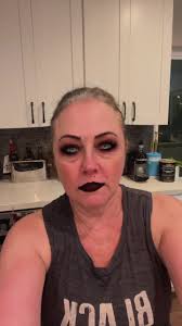 Kristen Weir's Instagram, Twitter & Facebook