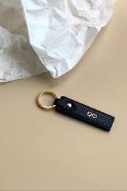 personalisierte geschenke mit gravur mersor geschenke mit gravur schlusselanhanger schwarzes gold