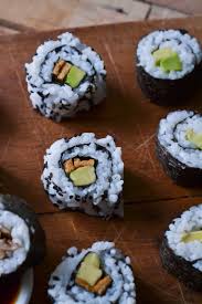 Christina Macht Was Vegetarisches Sushi California Roll Inside Out Roll Vegetarisches Sushi Sushi California Rolls