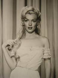 Loved Her In Long Hair Marilyn Monroe Photos Marilyn Marilyn Monroe