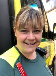 Ambulanssköterskan om coronakrisen: Fler tar sitt förnuft till fånga nu