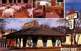 Look Back At These Vintage Pizza Hut Restaurants Foods From The 70s Click Americana In 2020 Pizza Hut Pizza Hut Restaurant Restaurant Recipes