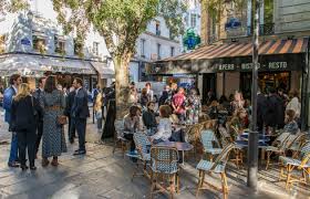 About 60 songs listed alphabetically. Where To Have A Few Drinks In Paris At Night Paris Tourist Office