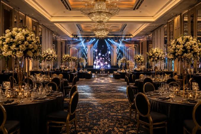Professional event planning and balloon decoration services in Karachi