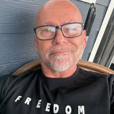 What drinks are recommended besides water?