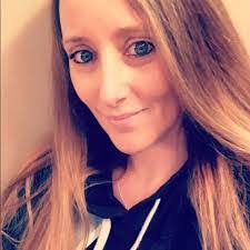 Melissa Zeck's Instagram, Twitter & Facebook