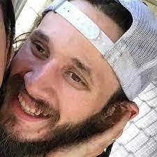 Robert Sanko's Instagram, Twitter & Facebook