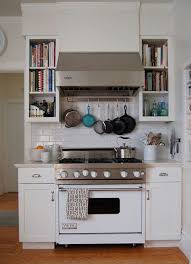 Little Kitchen 30 Gas Stove This Shows The Needed 10 12 Cabinets Min On Each Side Home Decor Kitchen Home Kitchens Kitchen Inspirations