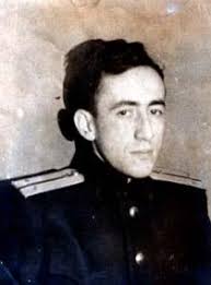 Mark Kabakov with his granddaughter Sofia Kogan and great-granddaughter  Maria