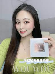 国妆特证 轻松下 斑 蜗蜗网红联盟 月云推荐 岁月不饶人 祛斑不能等从现在开始 蜗蜗美白祛斑霜 陪你祛斑淡斑 为你的美作最大的努力 omt