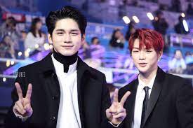 Ong graduated from dong seoul university as a performing art major and took his first steps into the entertainment world in 2017 when he participated in the popular survival reality program, produce 101, season 2. Wanna One Pics On Twitter Hq 181106 Kang Daniel X Ong Seongwu Cr Itsuki ì˜¹ì„±ìš° ê°•ë‹¤ë‹ˆì—˜ Ongniel Ongseongwu Kangdaniel Mga2018 Mamavote Mga Wannaone Https T Co Azfwhc9bsu