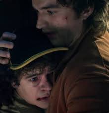 New look at Dustin in the 'STRANGER THINGS' series finale 😳