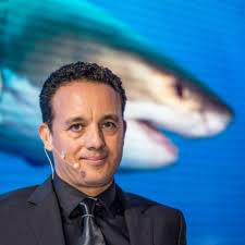 Edgar Hoyos's Instagram, Twitter & Facebook