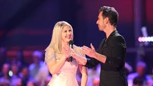 Am samstag war es endlich soweit! Flirt Mit Florian Silbereisen Jetzt Spricht Beatrice Egli Promiflash De