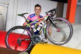 Site officiel de la célèbre course cycliste le tour de france 2021. Decouvrez Les Velos Du Tour De France