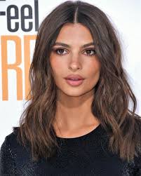 Emily Ratajkowski Drives Race Car At Abb Fia Formula E Championship In Berlin Hair Makeup Hair Styles Amazing Wedding Makeup