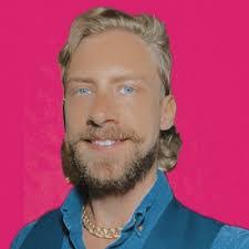 Daniel Harvell's Instagram, Twitter & Facebook