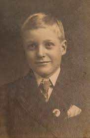 LeRoy R Knapp (1897-2001)