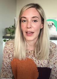 Surf Coast, Victoria woman shot to TikTok fame posting videos of Australian  birds