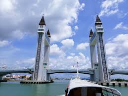 Jambatan angkat terengganu atau terengganu drawbridge merupakan sebuah jambatan imbang yang terletak di kuala terengganu, terengganu, malaysia. The Best Kuala Terengganu Bridges With Photos Tripadvisor