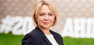 Води коло горе, а свету преболе! Ministr Dlya Veteranov Kto Takaya Oksana Kolyada I Chem Ona Zajmetsya Novosti Ukrainy Liga Net