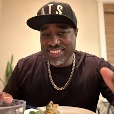 BAD BUNNY AND KENDALL JENNER HAVE OFFICALLY GOTTEN BACK TOGETHER!