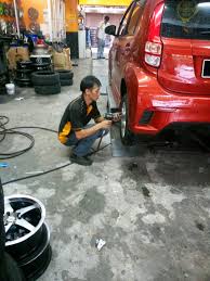 Cuci kereta adalah perniagaan yang menguntungkan dan tahan lama yang sentiasa akan menjadi permintaan dan harga. Anak Pakcik Mally