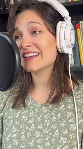 Amber Gatlin sings She Used to be Mine