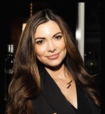 Vivien Sin's Instagram, Twitter & Facebook