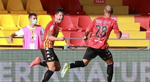 Fichajes, salarios, palmarés, estadísticas en el club y selección. Lapadula Piega Il Bologna Vince Il Benevento 1 0