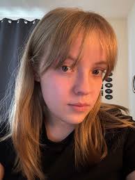 Hi I'm currently looking to move out of my current apartment. Im a part  time student and work full time. I'm hoping to find a roommate (female  please) to rent a 2/2