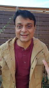 Listen to me Dubai...😀💐💃🎼🕺, Coming there.. Friday Evening😁,  #devangpatelgarba