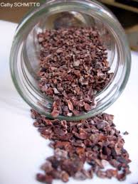 Le Concassage Cette Operation Va Separer L Amande De La Coque En Eclatant Les Feves Les Peaux Et Les Germes Sont Elimines On Obti How To Dry Basil Herbs Food