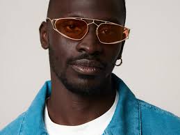 Apollo Expedition Light Gold