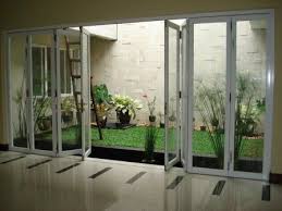 Mulai dari memperbaiki produk supaya tidak kalah dengan pesaing, hingga mencari lokasi serta memilih desain ruko minimalis terbaik agar para pelanggan merasa nyaman ketika berkunjung ke toko. Pin Oleh Angeles Castro Di Home Ideas Desain Rumah Rumah Rumah Hijau