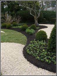Having The Most Green From The Garden Special Garden Design Mulch Landscaping Front Yard Landscaping Stone Landscaping