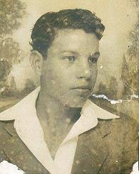 Leonel Reyna Salinas (1932-2010)