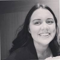 Kirsten Egan's Instagram, Twitter & Facebook